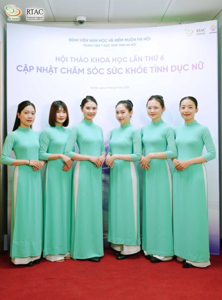 Hoi Thao Cham Soc Suc Khoe Tinh Duc Nu 22